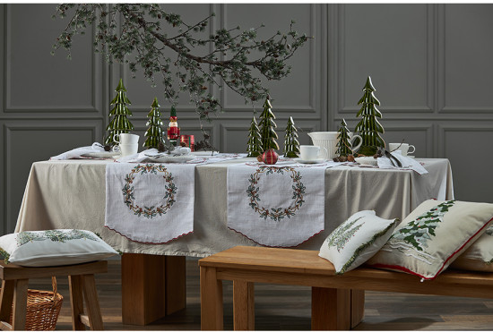Набор салфеток под приборы «Festive wreath»