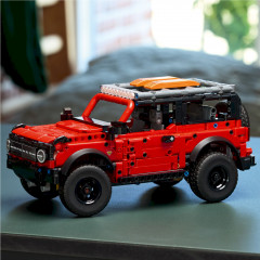 Конструктор Technic 42213 Внедорожник Ford Bronco. Ford Bronco® SUV - Фото 5
