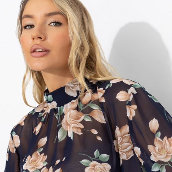 Блуза женская «Драма в деталях (сказка)»