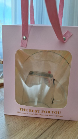 Стеклянная чашка с блюдцем