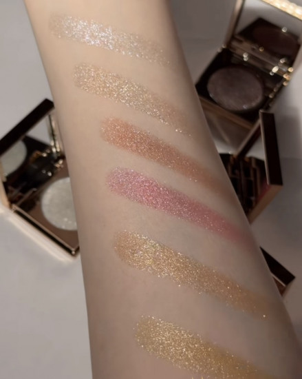 Тени для век, оттенок 02 Golden Gleam