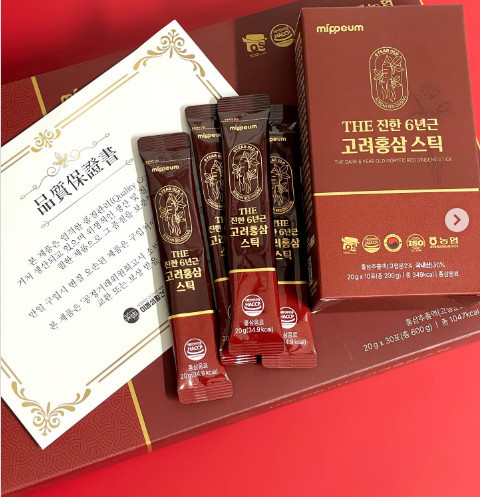 Питьевой женьшень «The Dark 6 Year Old Goryeo Red Ginseng Stick»