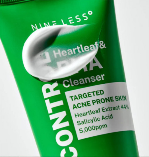 Пенка для проблемной кожи очищающая «Heartleaf & BHA Cleanser»