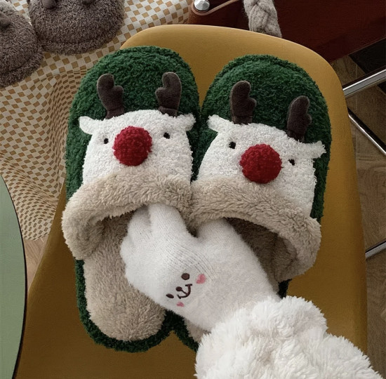 Тапочки женские «Олень новогодний»