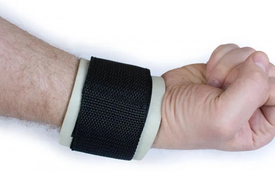 Напульсник для тяжелой атлетики