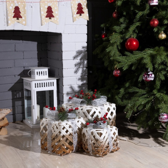 Фигура светодиодная «Белые плетёные подарки»