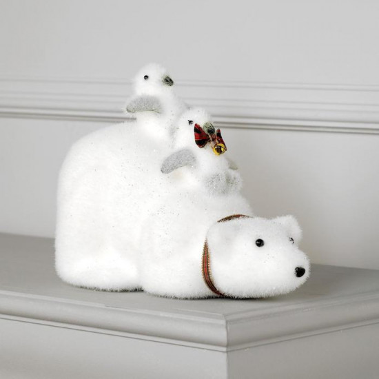 Фигура светодиодная «Пингвины на медведе»