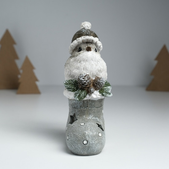 Фигурка светящаяся «Воробышек в колпаке сидит на новогоднем сапоге»