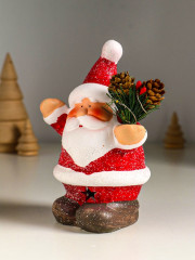 Фигурка светящаяся «Дед Мороз в красной шубке с еловой веточкой» - Фото 4