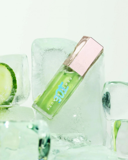 Блеск для губ «Gloss Bomb Ice Cooling», тон Cucum Brrr