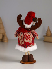 Фигурка «Лосик в вязаной шубе с узорами, в колпаке с колокольчиком» - Фото 2