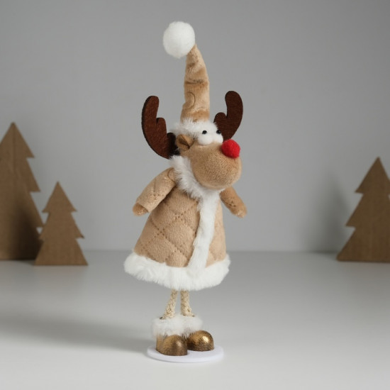Фигурка «Олень в бежевой шубке»