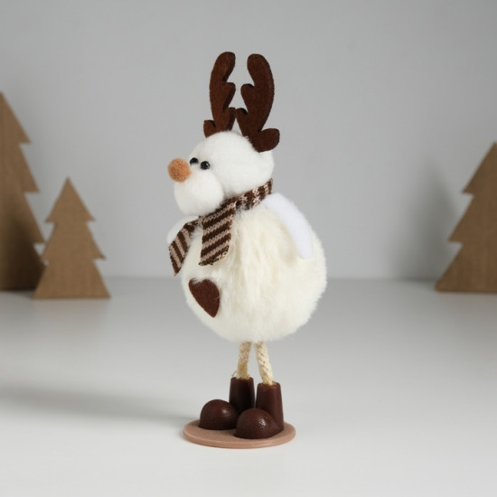 Фигурка «Олень с сердечком в шарфике»