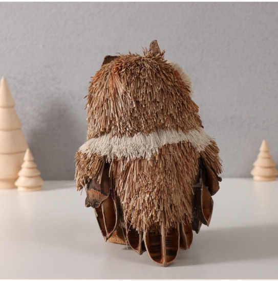 Фигурка новогодняя «Совушка с шишкой и еловой веточкой на грудке»