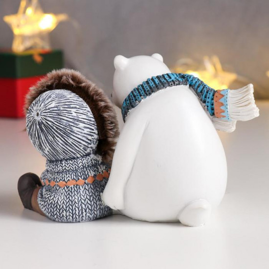 Фигурка «Белый мишка с малышом читают книжку»