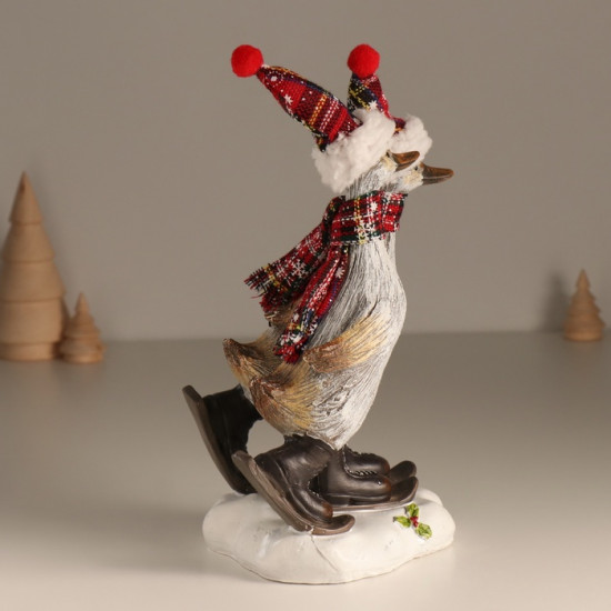 Фигурка «Гуси в колпаках на мини-лыжах»