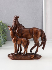 Фигурка «Лошадь с жеребёнком» - Фото 1