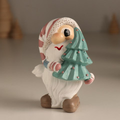 Фигурка «Новогодний гном с ёлкой в колпаке съехавшем на один глаз» - Фото 4