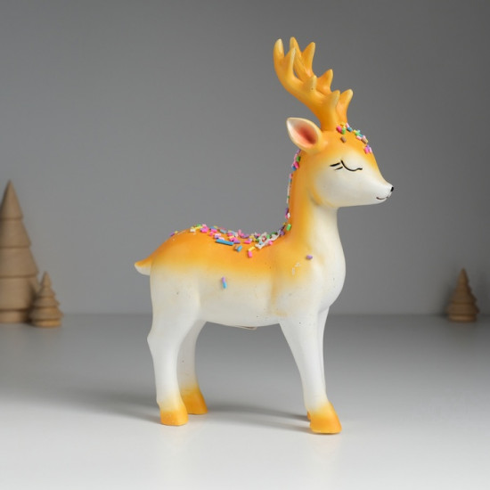 Фигурка «Олень с посыпкой и большими рогами»