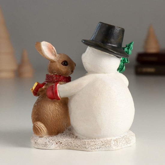 Фигурка «Снеговичок с ёлочкой и зайкой»