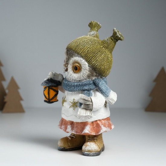 Фигурка «Совушка в свитере со снежинками, с фонариком»