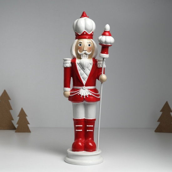 Фигурка «Щелкунчик в красно-белом мундире с пикой»