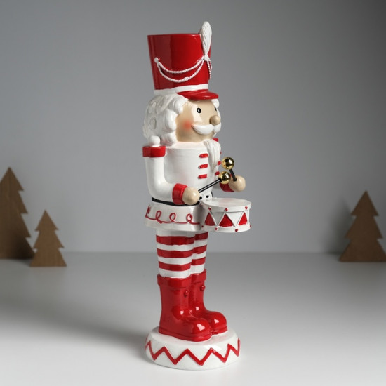 Фигурка «Щелкунчик с кудряшками в красно-белом мундире с барабаном»
