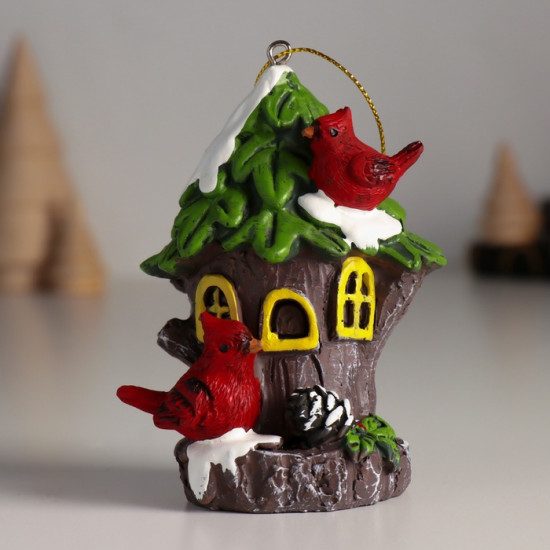 Фигурка-подвеска «Птички на заснеженном скворечнике»