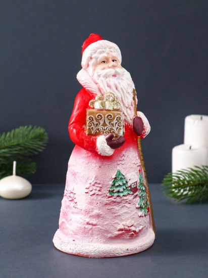 Свеча декоративная «Дед Мороз с подарком»