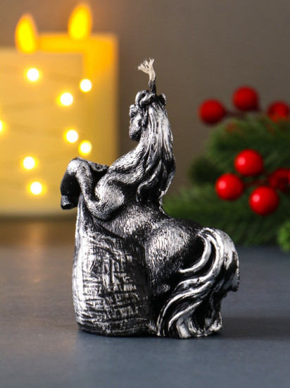Свеча декоративная «Лошадь с мешком подарков»