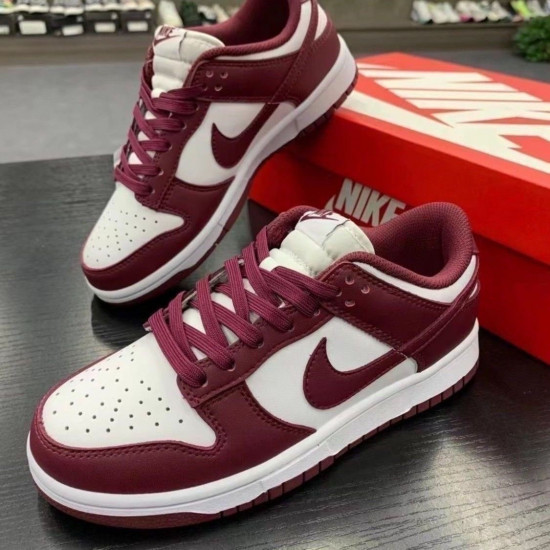 Кроссовки Nike