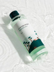 Тоник с экстрактами сосны и центеллы для проблемной кожи «Pine Calming Cica Toner» - Фото 8