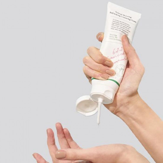 Увлажняющая пенка для умывания «Sunday Morning Refreshing Cleansing Foam»