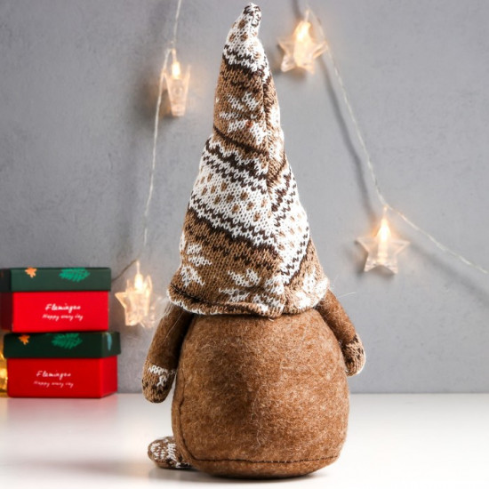 Кукла интерьерная текстильная «Дед Мороз в бежевом колпаке с узорами»