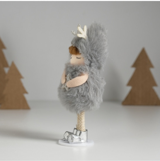 Кукла интерьерная текстильная «Малышка в серой мохнатой шубке в шапке с рожками»