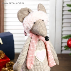 Кукла интерьерная текстильная «Мышка в бежевом свитере и розовой юбочке» - Фото 4