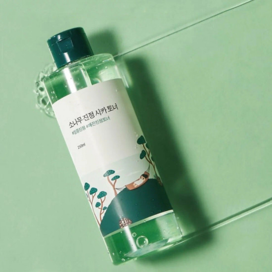 Тоник для проблемной кожи лица с экстрактами сосны и центеллы «Pine Calming Cica Toner»