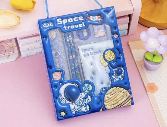 Подарочный набор канцелярии «Космос»