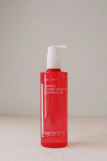 Мицеллярное гидрофильное масло с экстрактом центеллы «Real Cica Micellar Cleansing Oil»