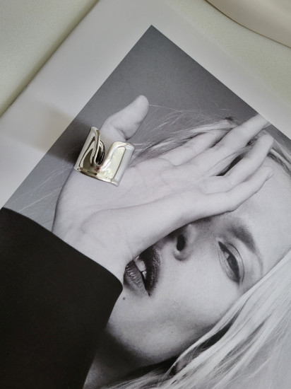 Кольцо женское