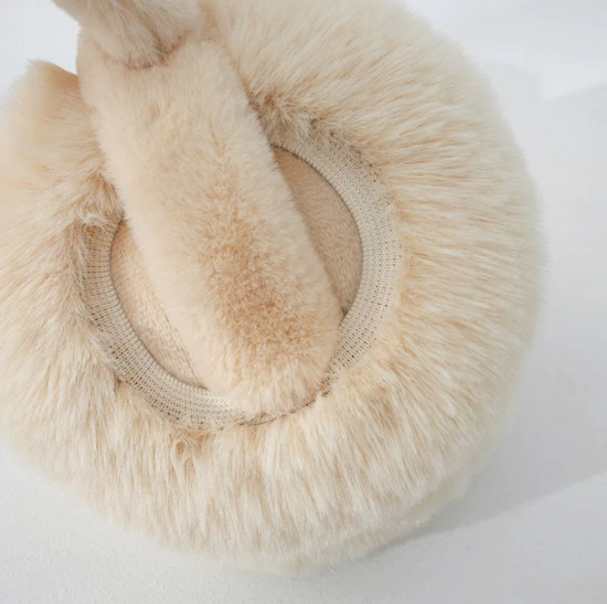 Меховые наушники