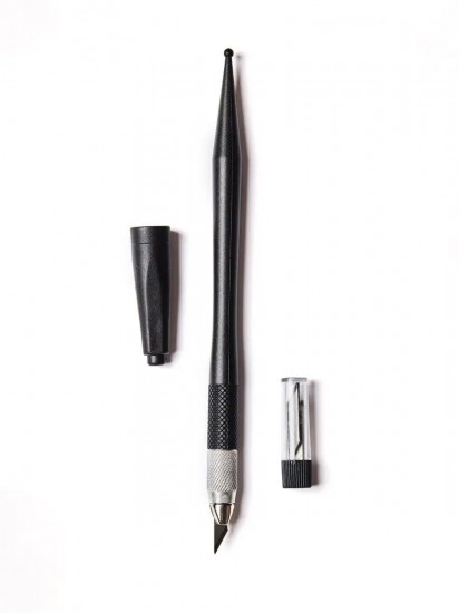 Нож макетный