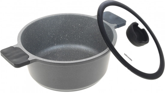 Кастрюля с крышкой