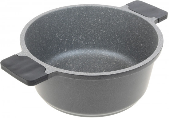 Кастрюля с крышкой