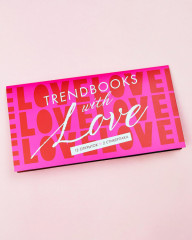Конверт с набором мерча по романам Trendbooks - Фото 2