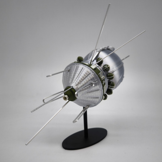 Сборная модель космического корабля Гагарина «Восток-1»