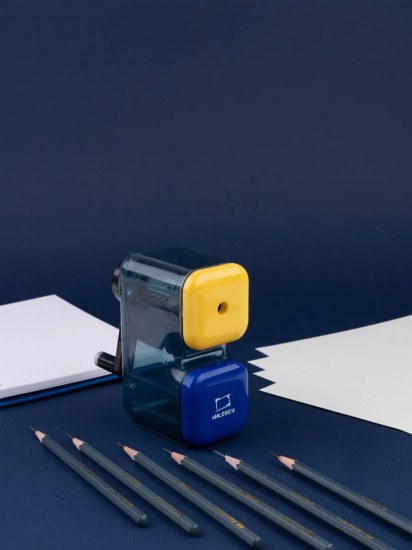 Точилка механическая с контейнером