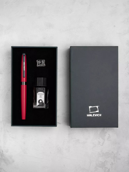 Ручка перьевая с черной тушью