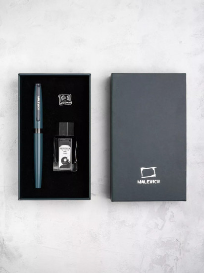 Ручка перьевая с черной тушью