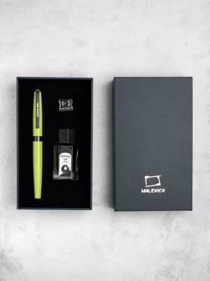 Ручка перьевая с черной тушью